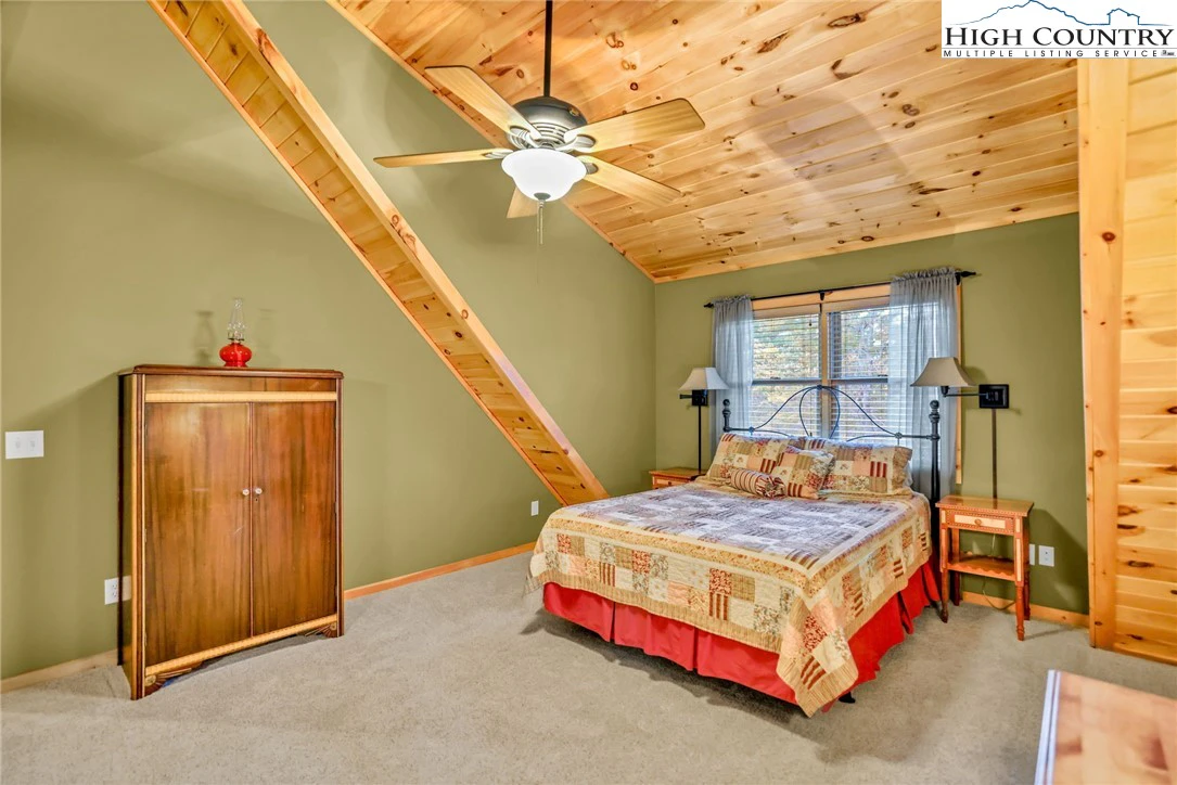 Image number 7 for the current listing