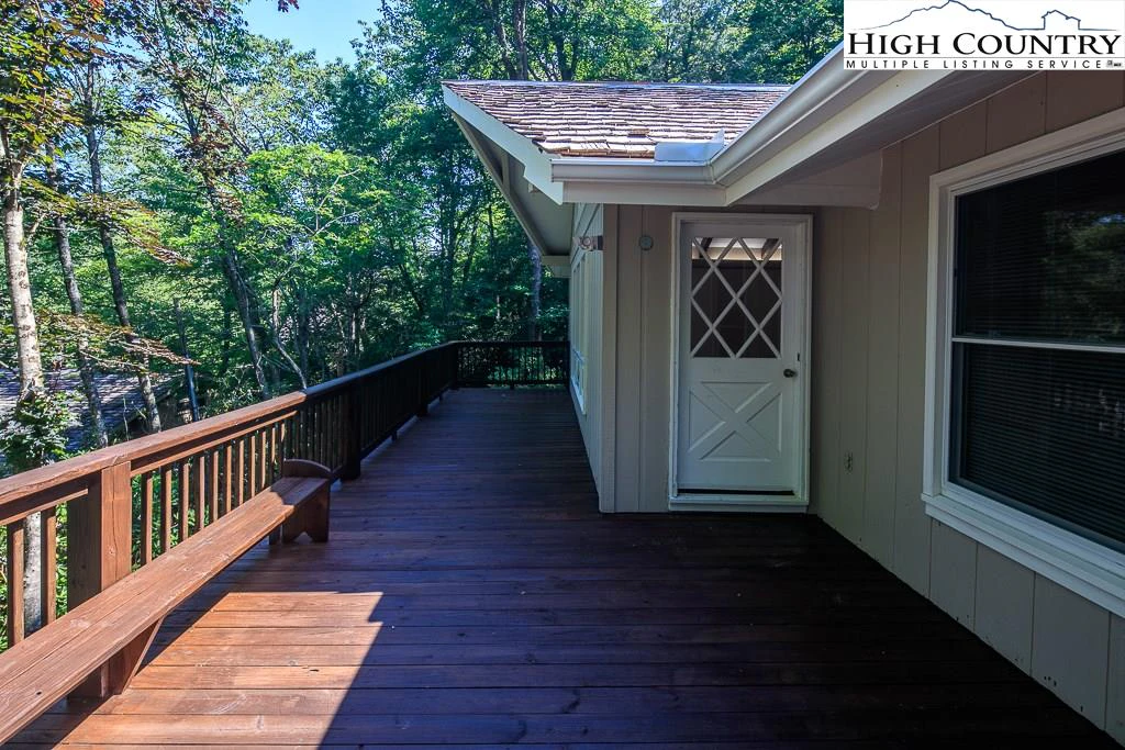 Image number 5 for the current listing