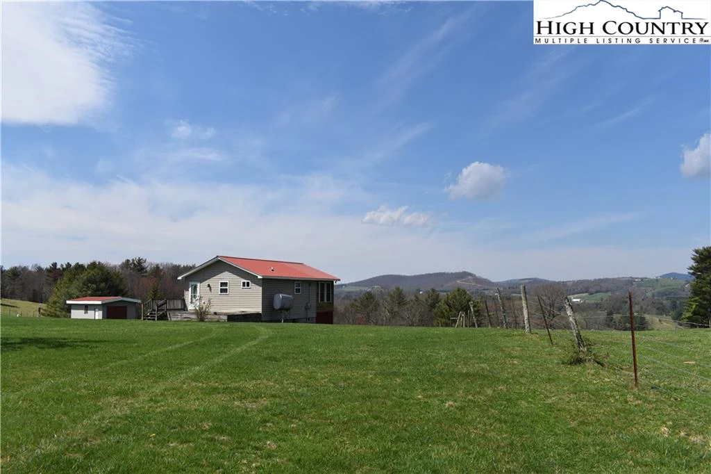Image number 3 for the current listing