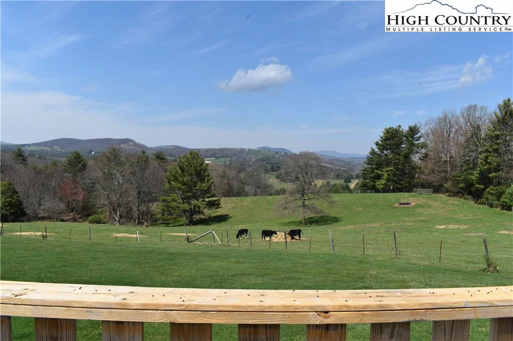 Image number 18 for the current listing