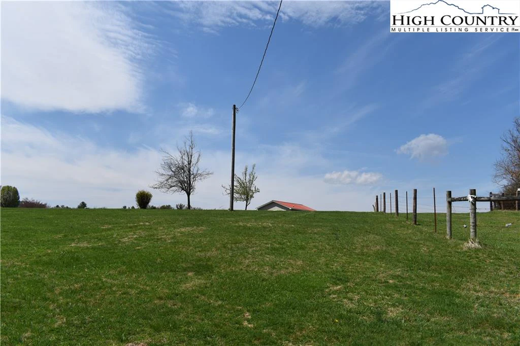 Image number 14 for the current listing