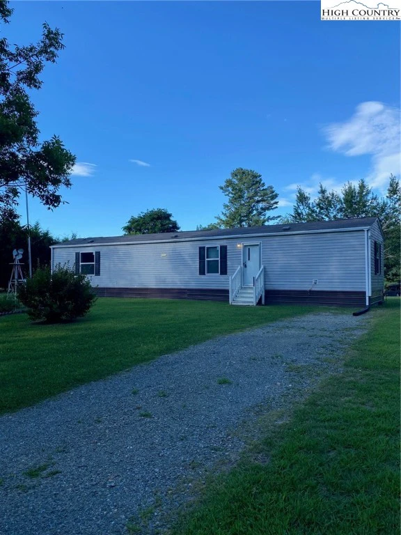 Image number 1 for the current listing