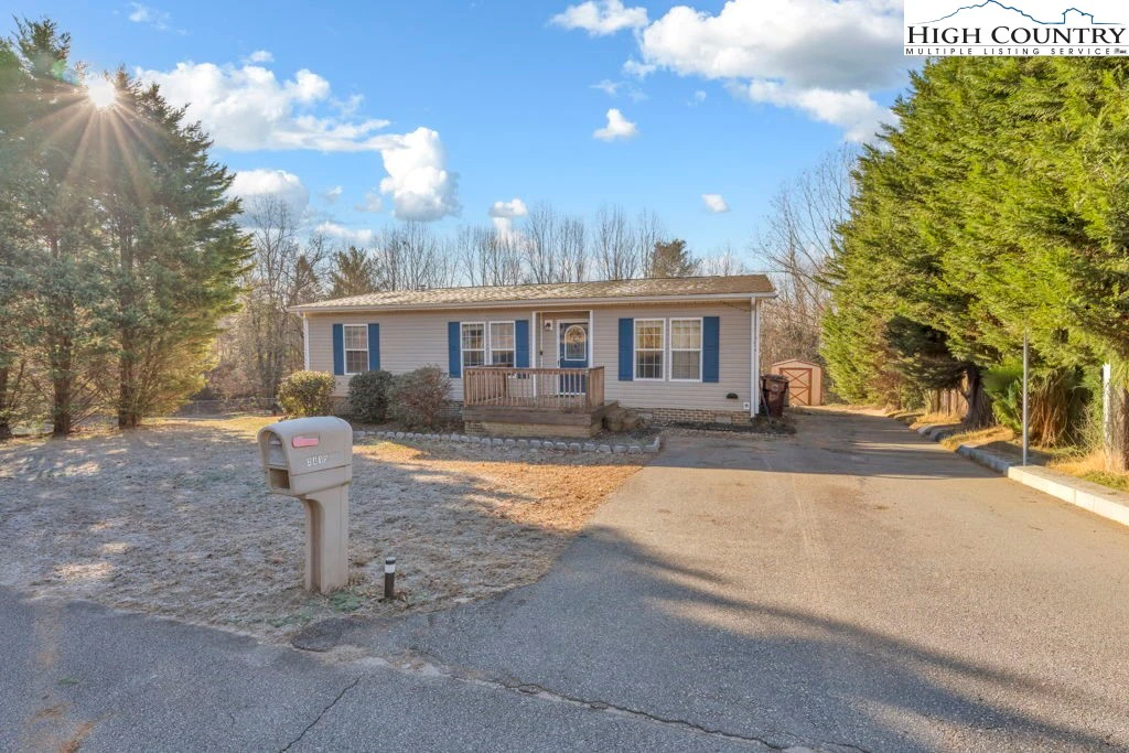 Image number 9 for the current listing