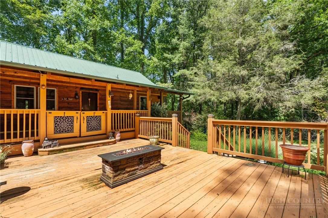 Image number 9 for the current listing