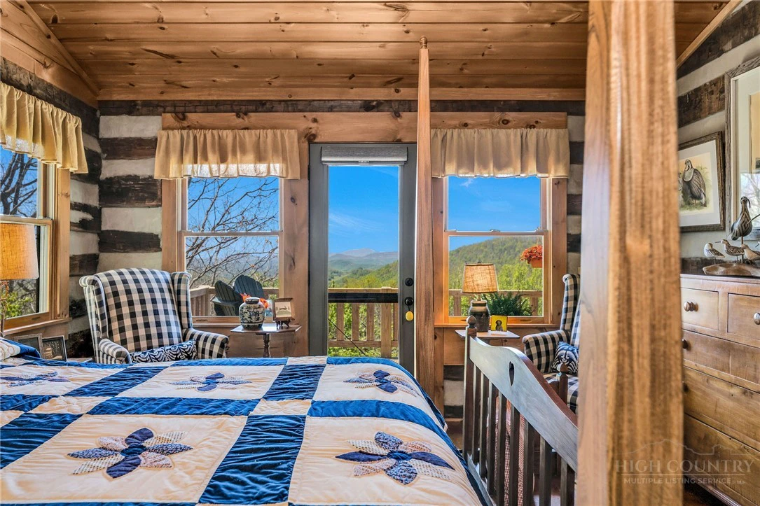 Image number 5 for the current listing