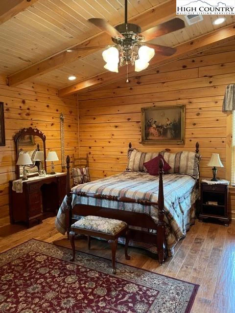 Image number 10 for the current listing
