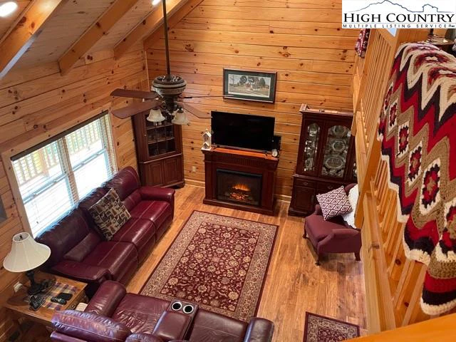 Image number 8 for the current listing