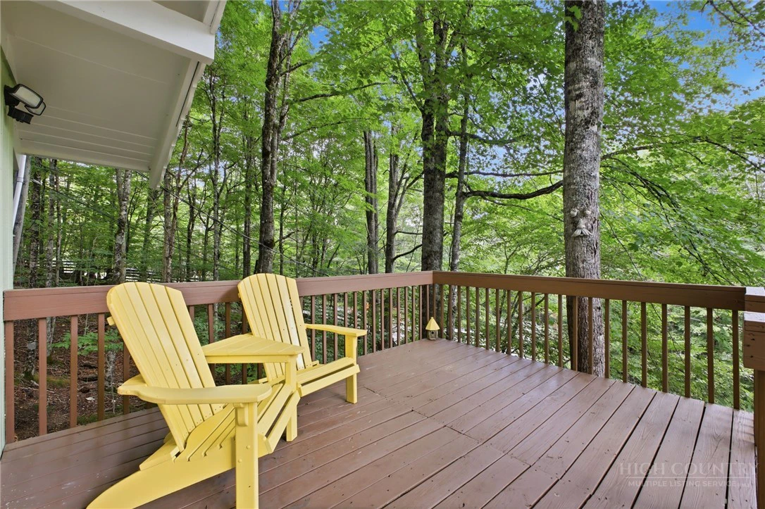 Image number 21 for the current listing