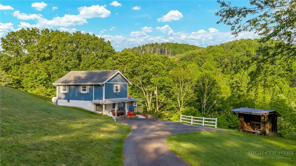 Image number 2 for the current listing