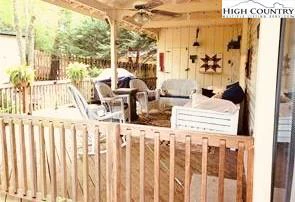 Image number 4 for the current listing