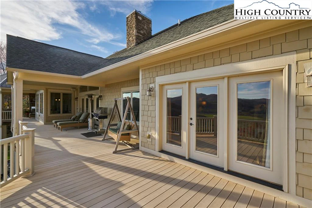 Image number 4 for the current listing