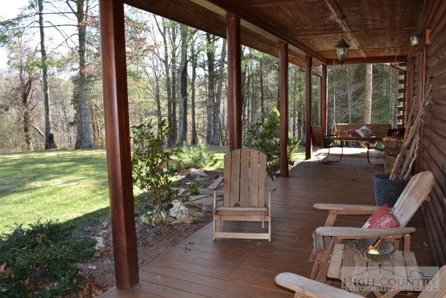 Image number 15 for the current listing