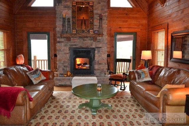 Image number 16 for the current listing