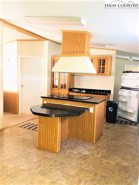 Image number 2 for the current listing