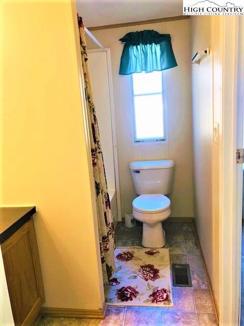 Image number 7 for the current listing