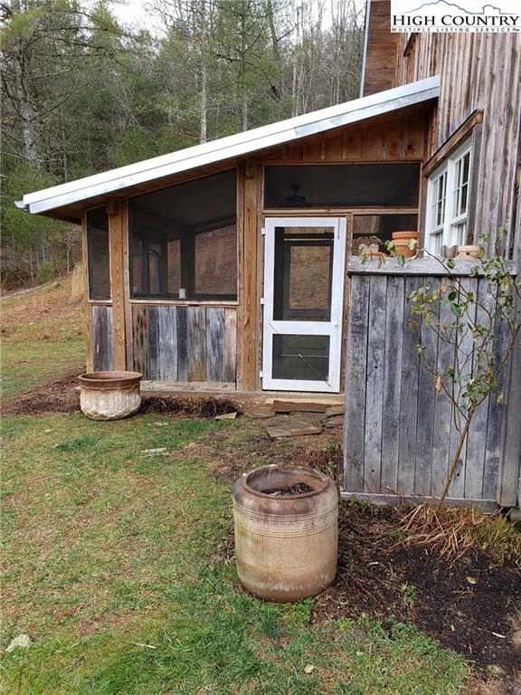 Image number 20 for the current listing