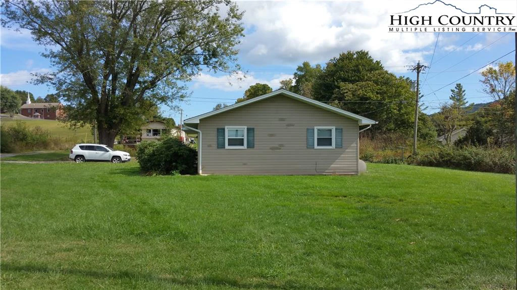 Image number 8 for the current listing