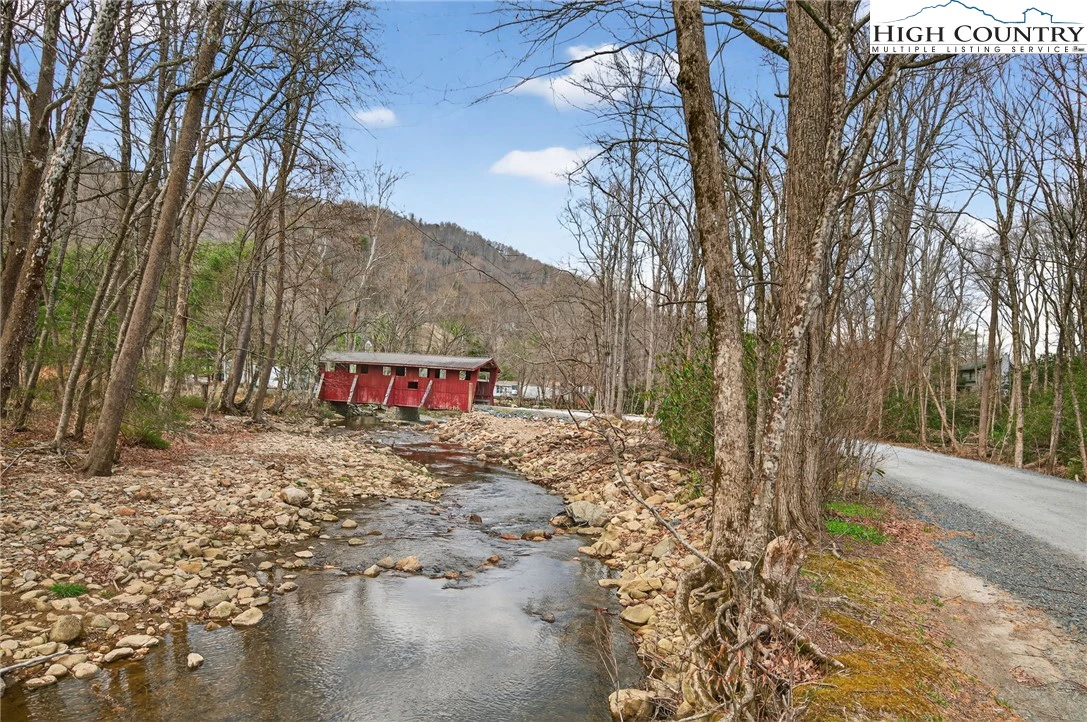 Image number 20 for the current listing