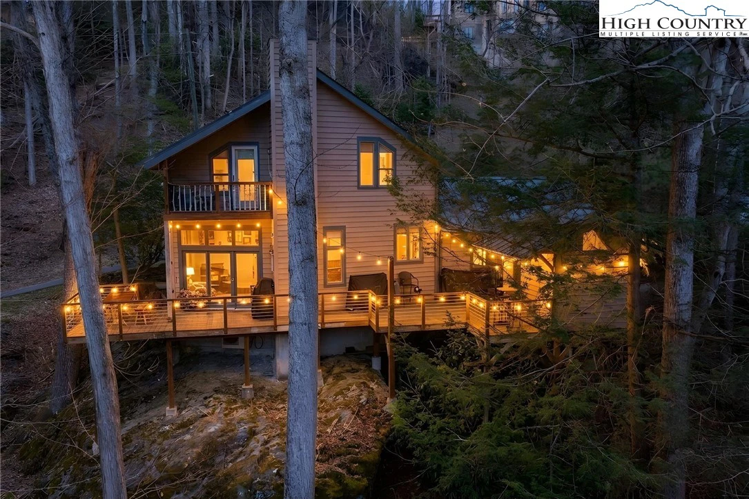 Image number 7 for the current listing