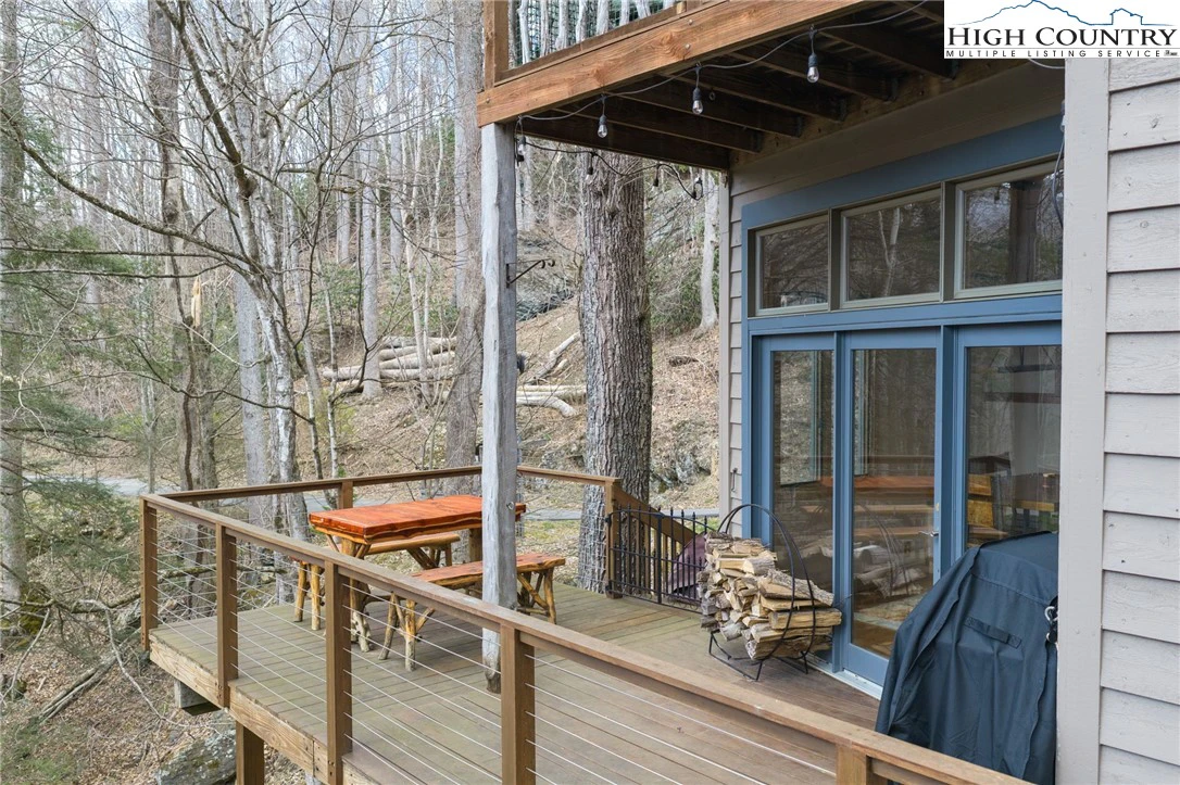Image number 5 for the current listing