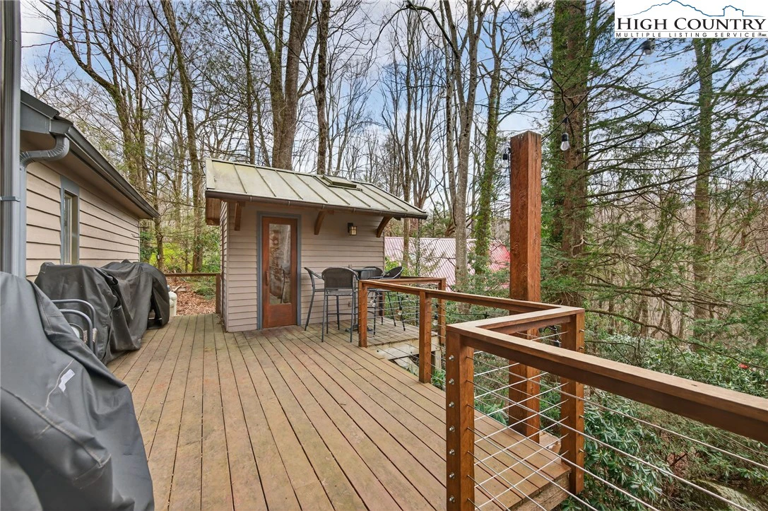 Image number 8 for the current listing