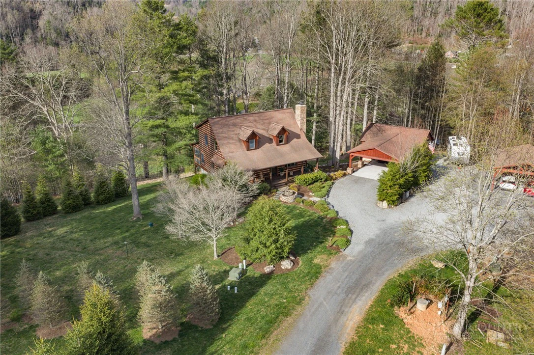 Image number 28 for the current listing