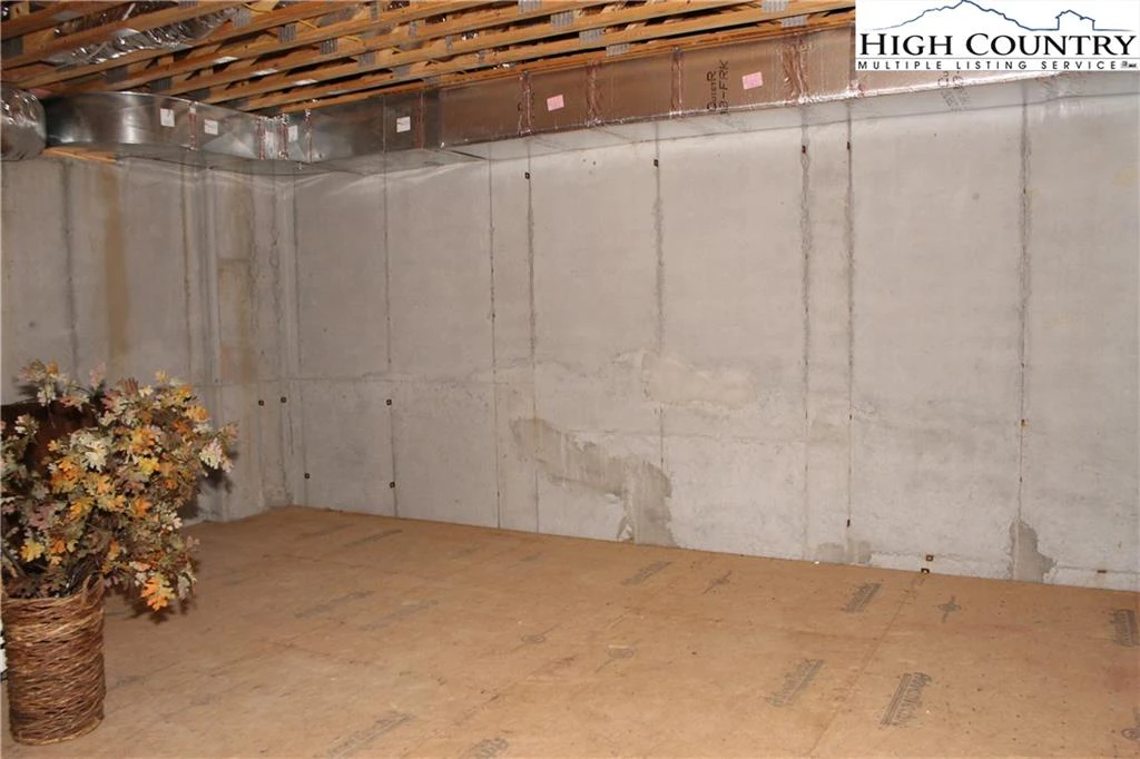 Image number 5 for the current listing