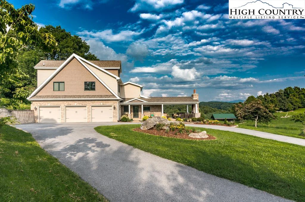 Image number 1 for the current listing
