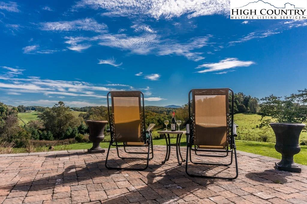 Image number 7 for the current listing