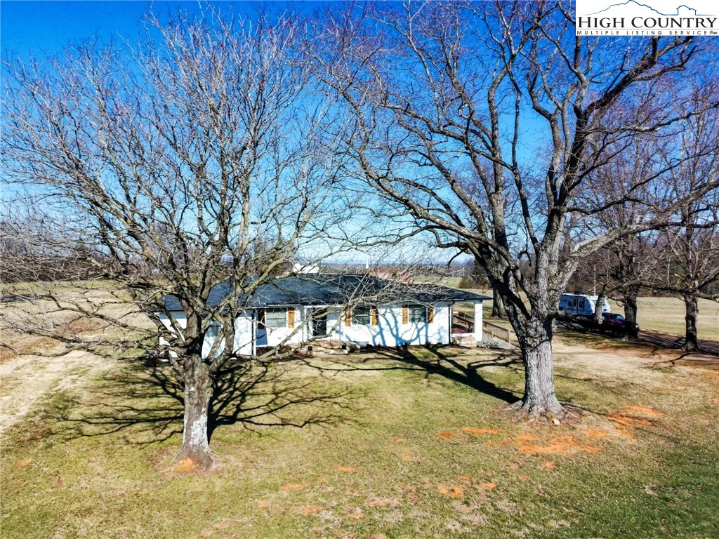 Image number 18 for the current listing