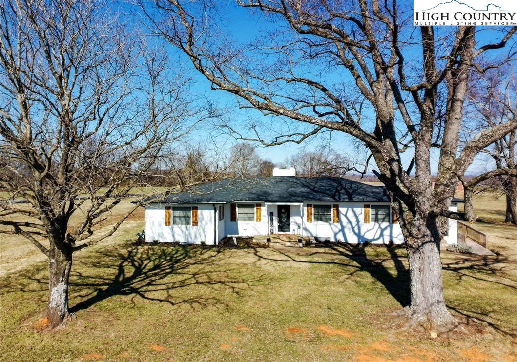 Image number 19 for the current listing