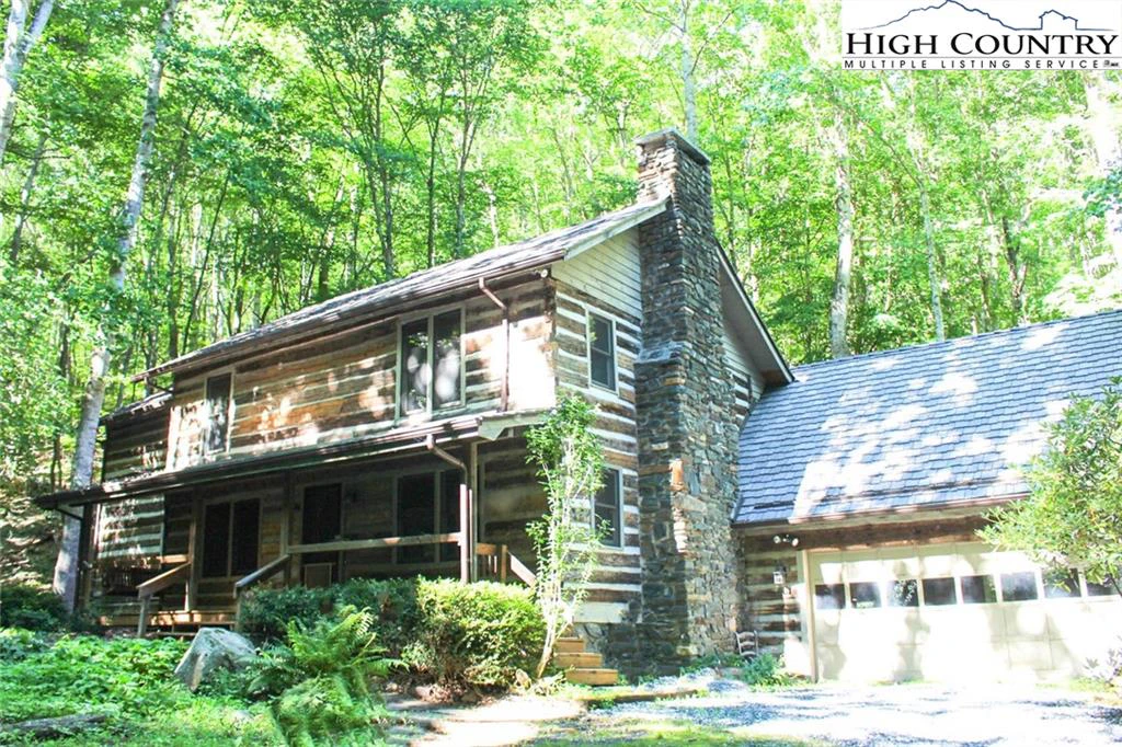 Image number 1 for the current listing