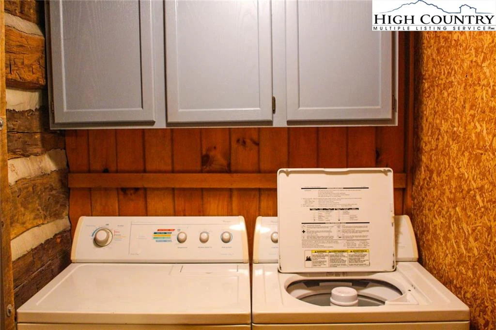 Image number 8 for the current listing