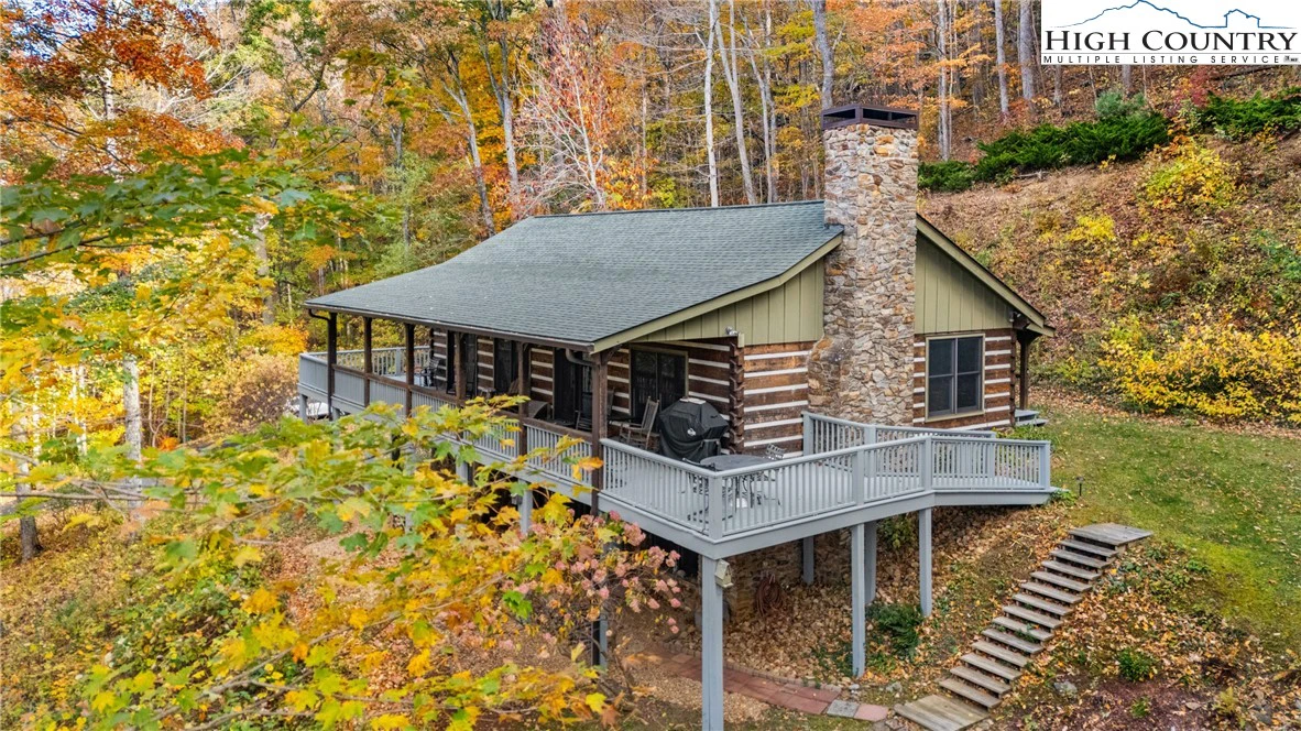 Image number 1 for the current listing