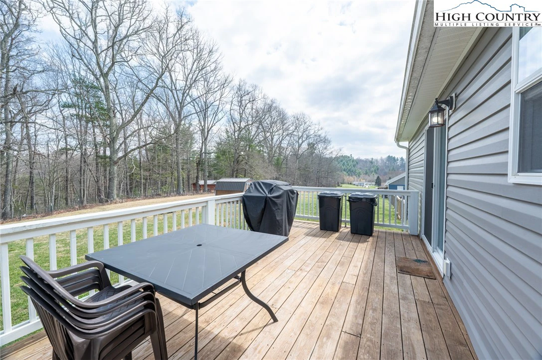 Image number 2 for the current listing