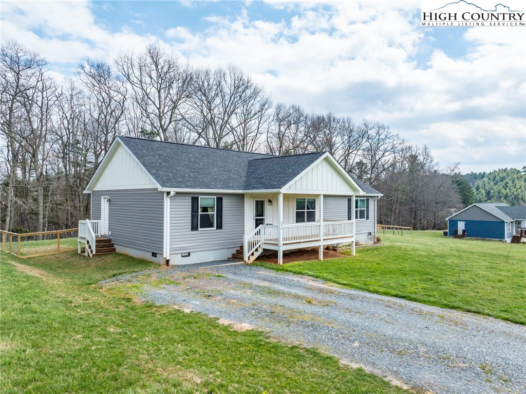 Image number 17 for the current listing