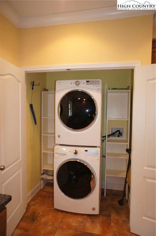 Image number 6 for the current listing