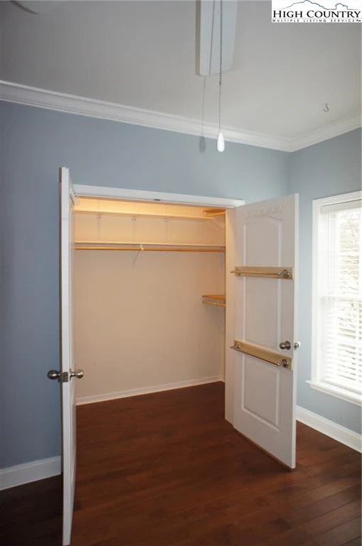 Image number 12 for the current listing