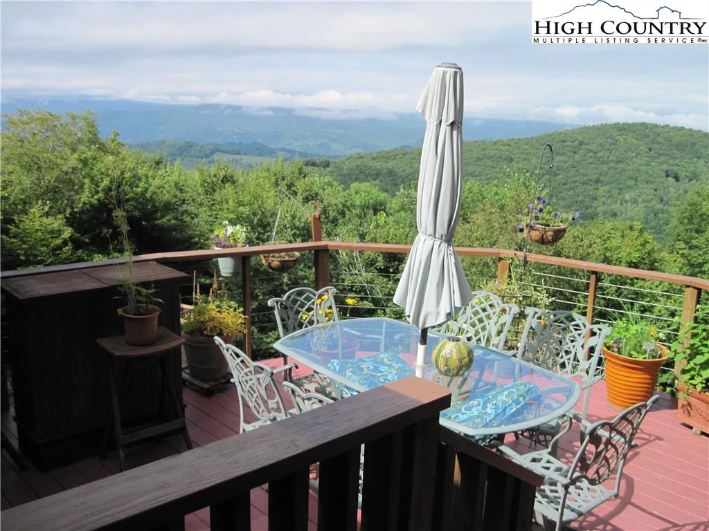 Image number 3 for the current listing