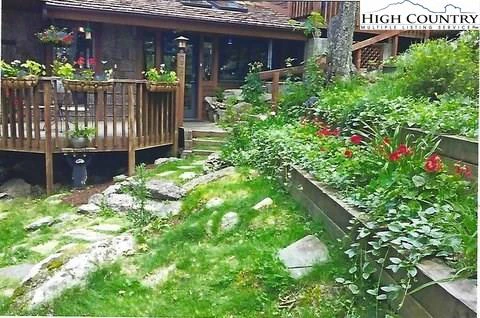 Image number 15 for the current listing