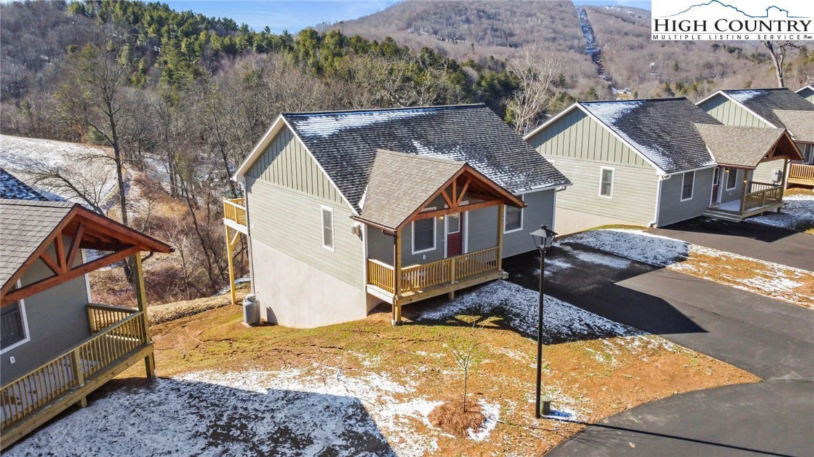 Image number 7 for the current listing