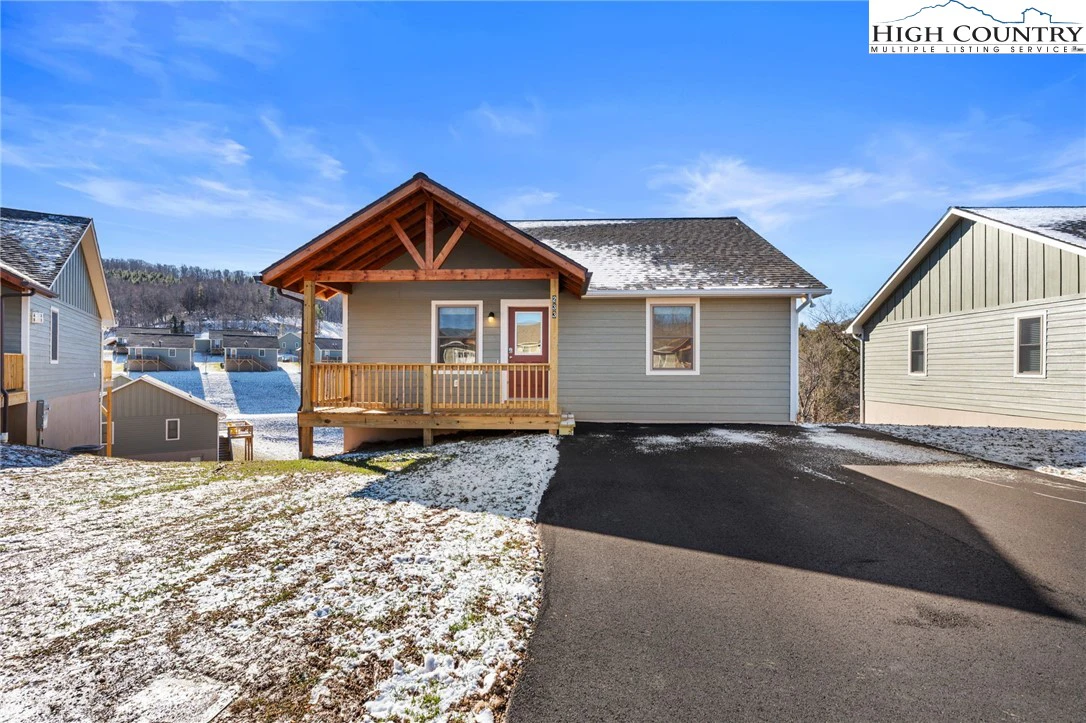 Image number 5 for the current listing