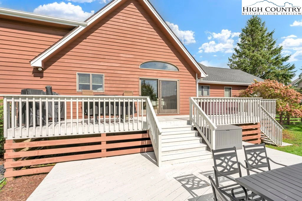 Image number 12 for the current listing