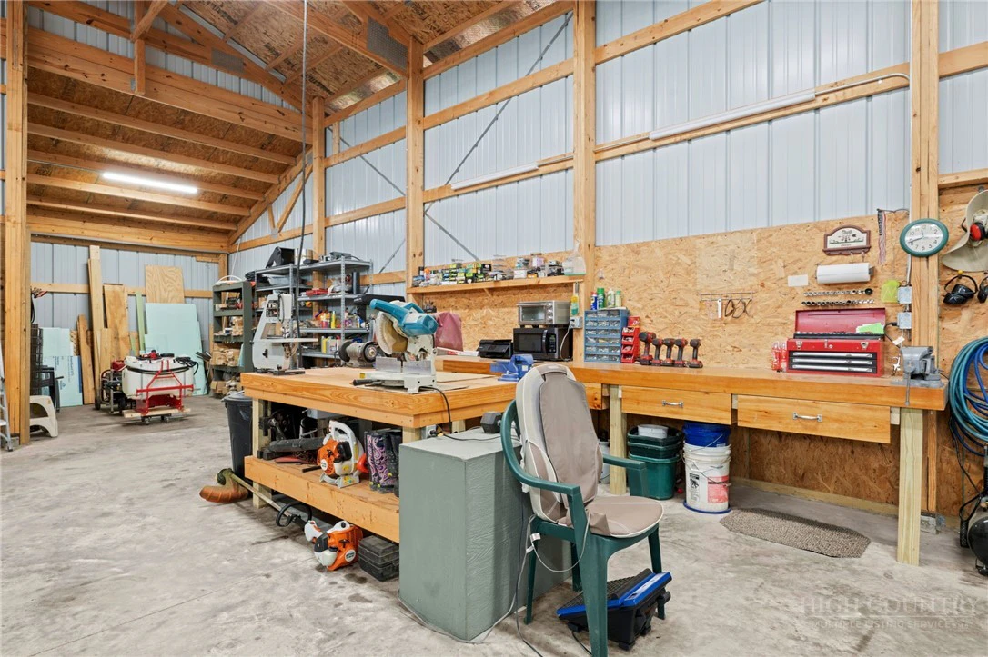 Image number 14 for the current listing