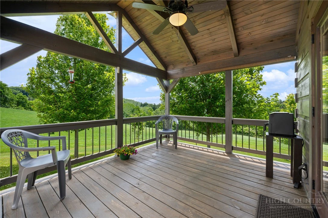 Image number 20 for the current listing