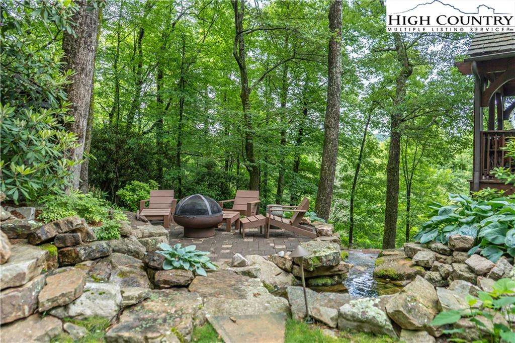 Image number 16 for the current listing