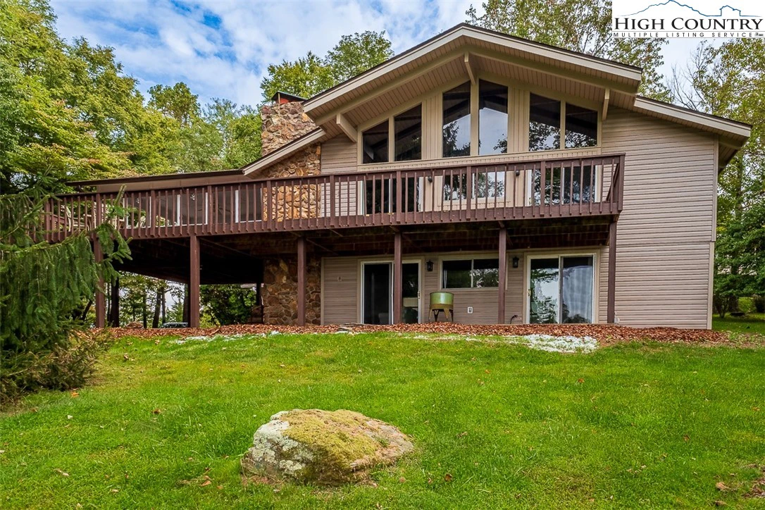 Image number 1 for the current listing