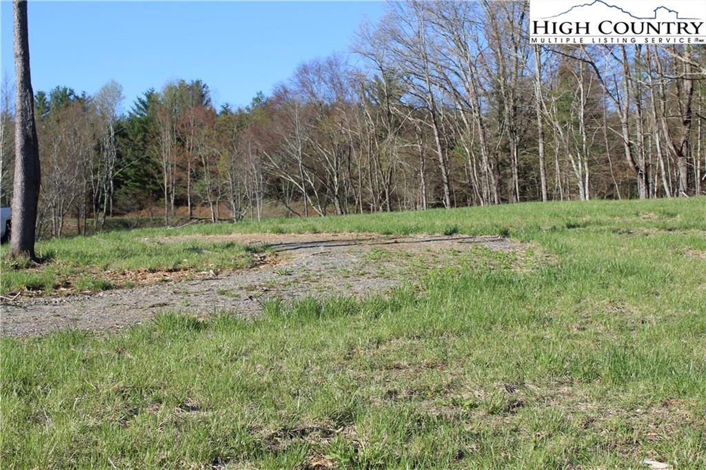 Image number 18 for the current listing