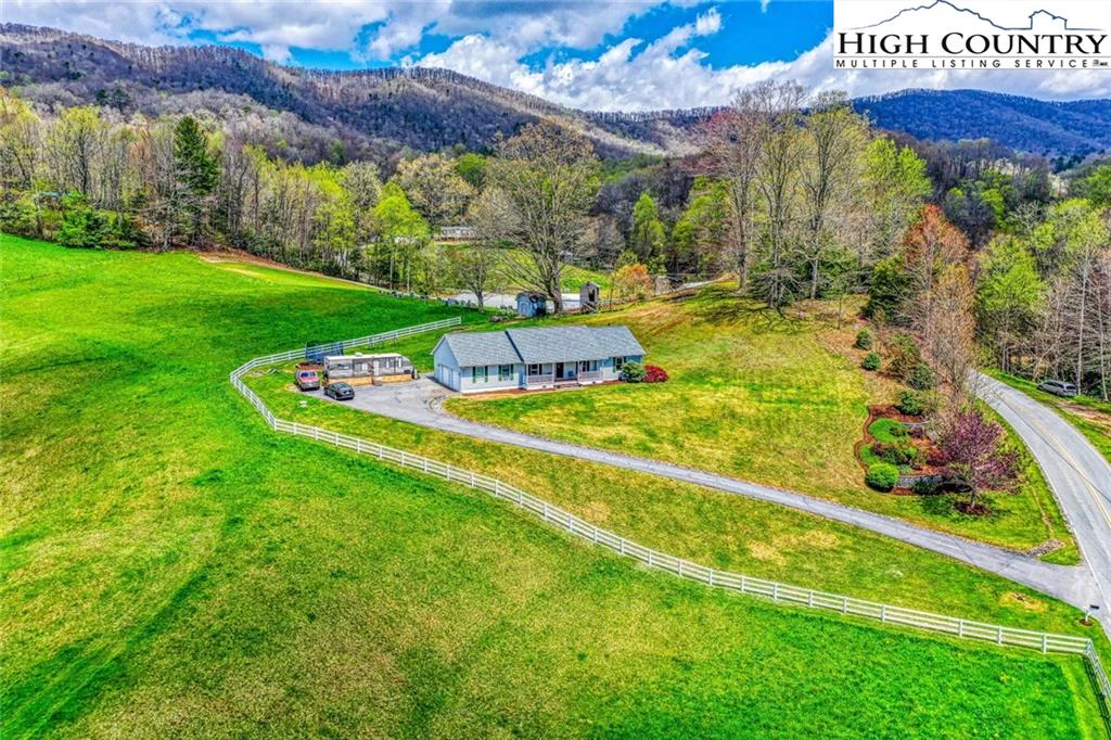 Image number 15 for the current listing