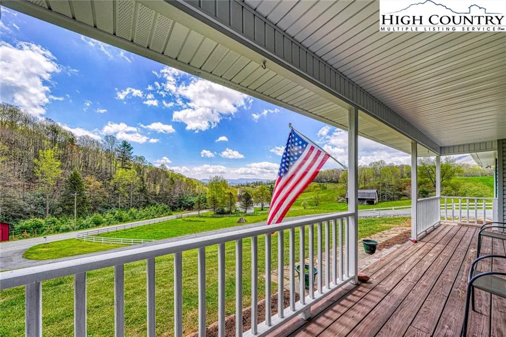 Image number 20 for the current listing